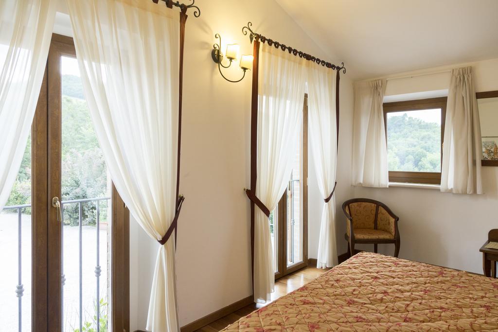 Colleverde Country House & Spa Urbino Luaran gambar