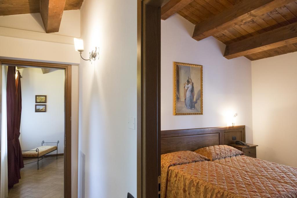 Colleverde Country House & Spa Urbino Luaran gambar